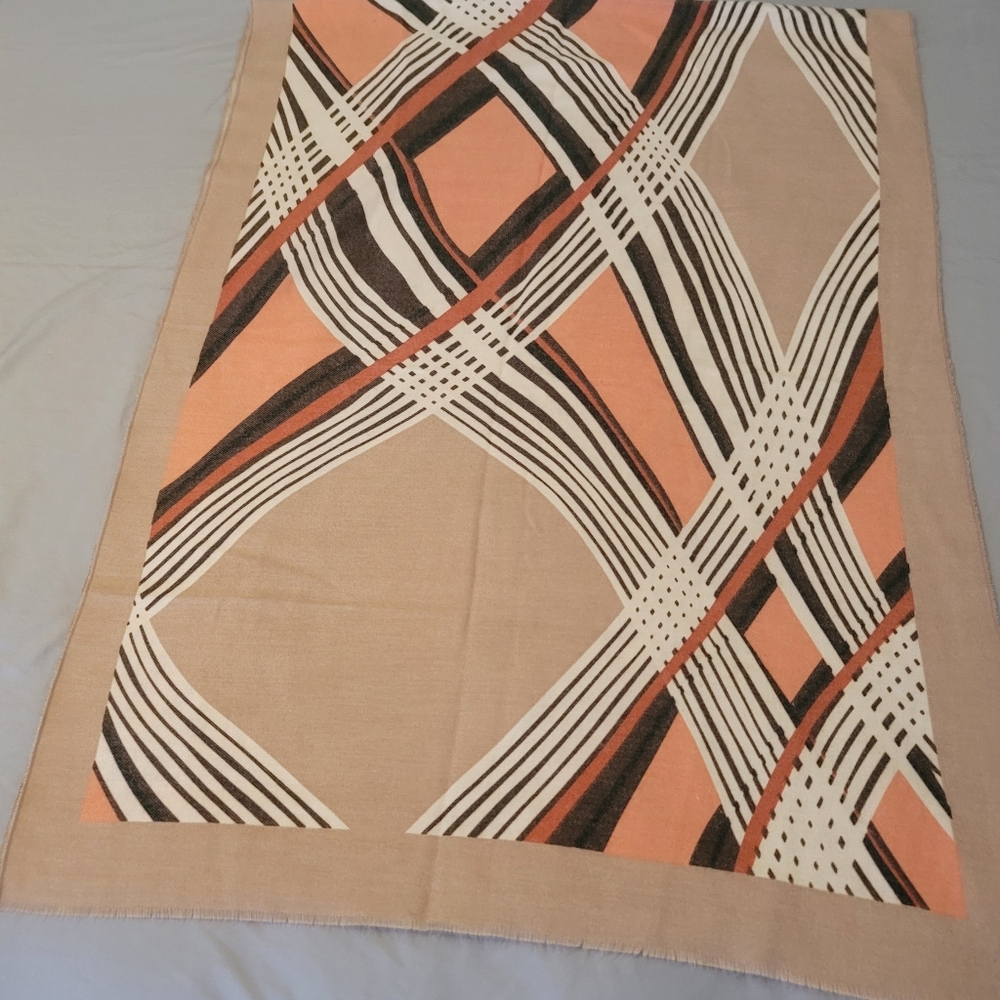 Pretty Persuasions 100% Viscose Wrap/scarf 76"X26"